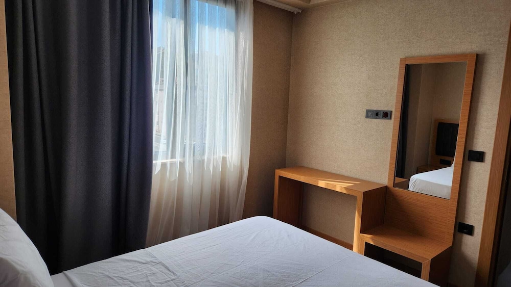 Ferah Suites Hotel 9/28