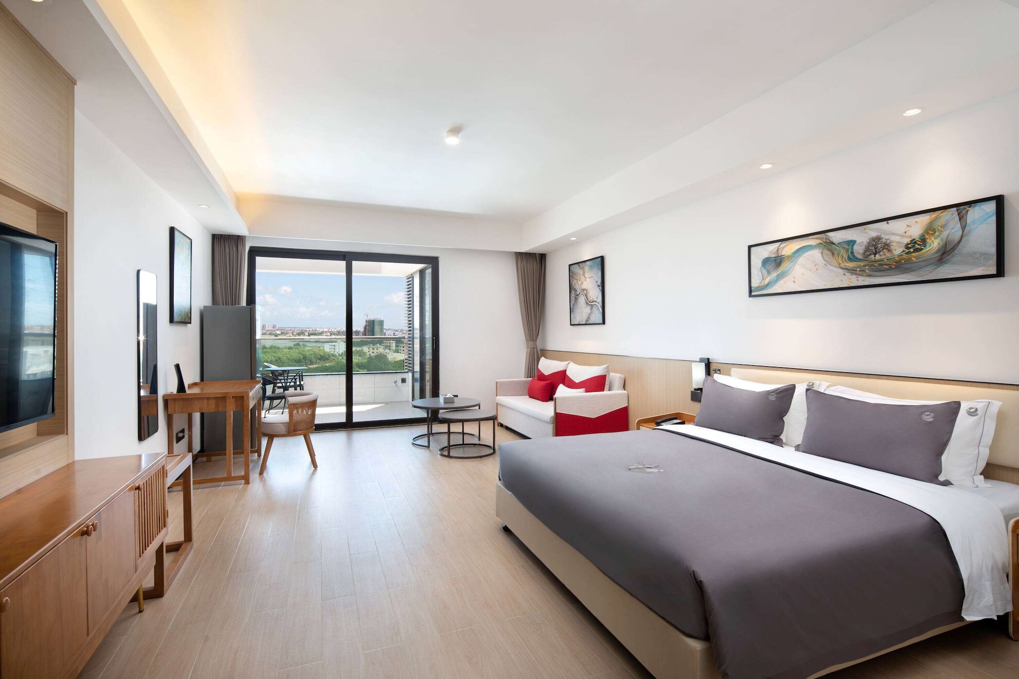 Deluxe, King Bed