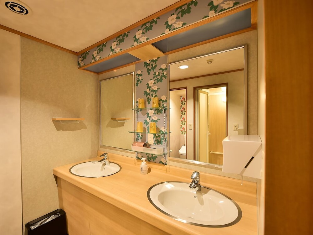 HOTEL MARUSANSOU 54/54