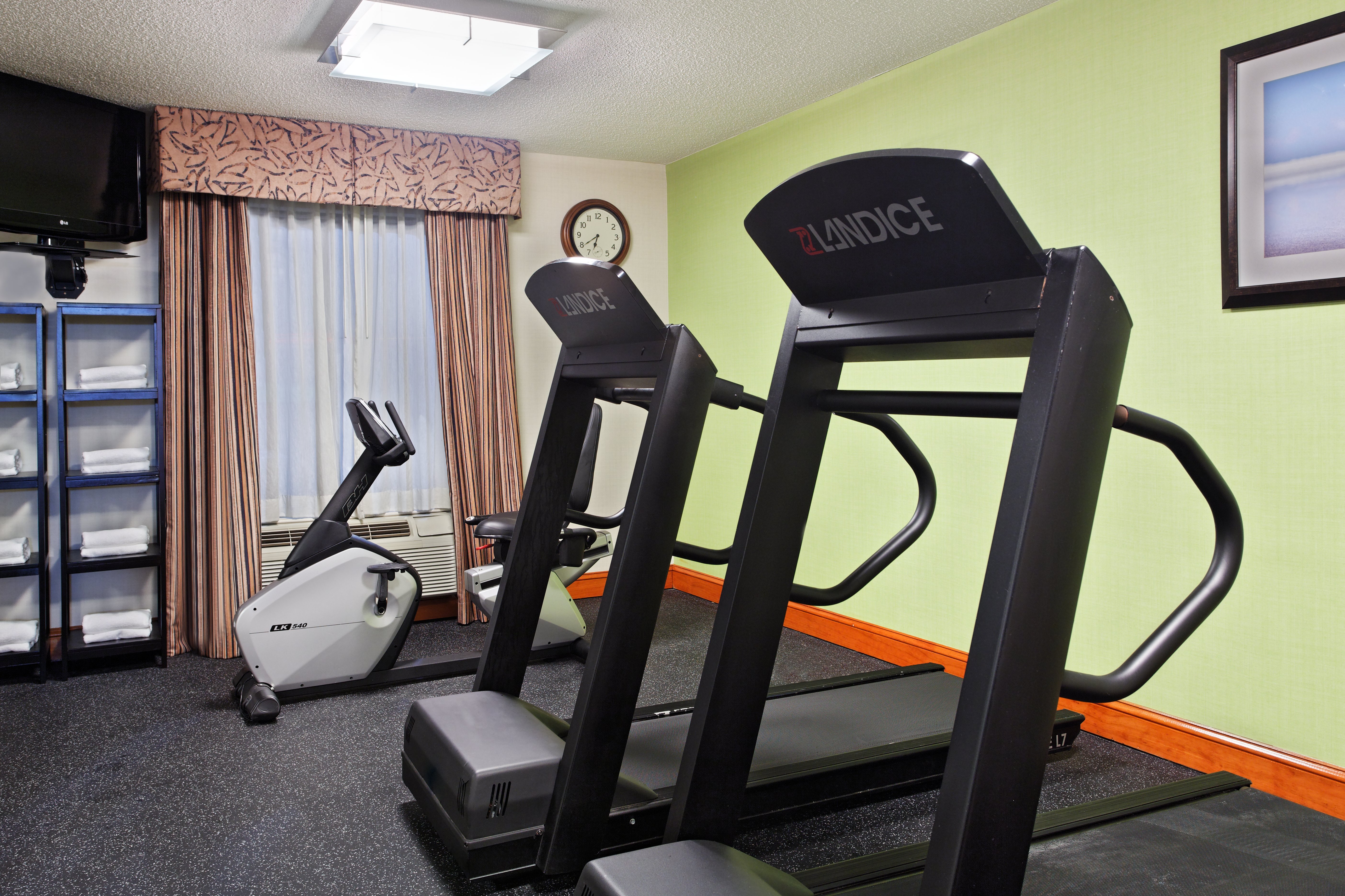 Holiday Inn Express & Suites Richmond Brandermill Hull Street 28/41