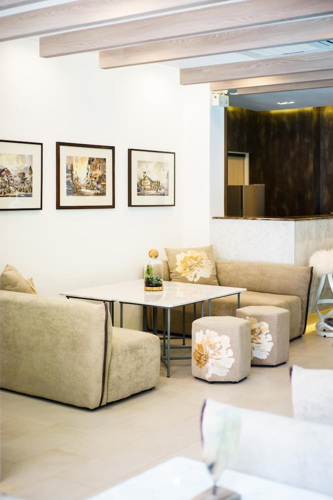 Kate And Hasu Boutique Chiangmai 36/45