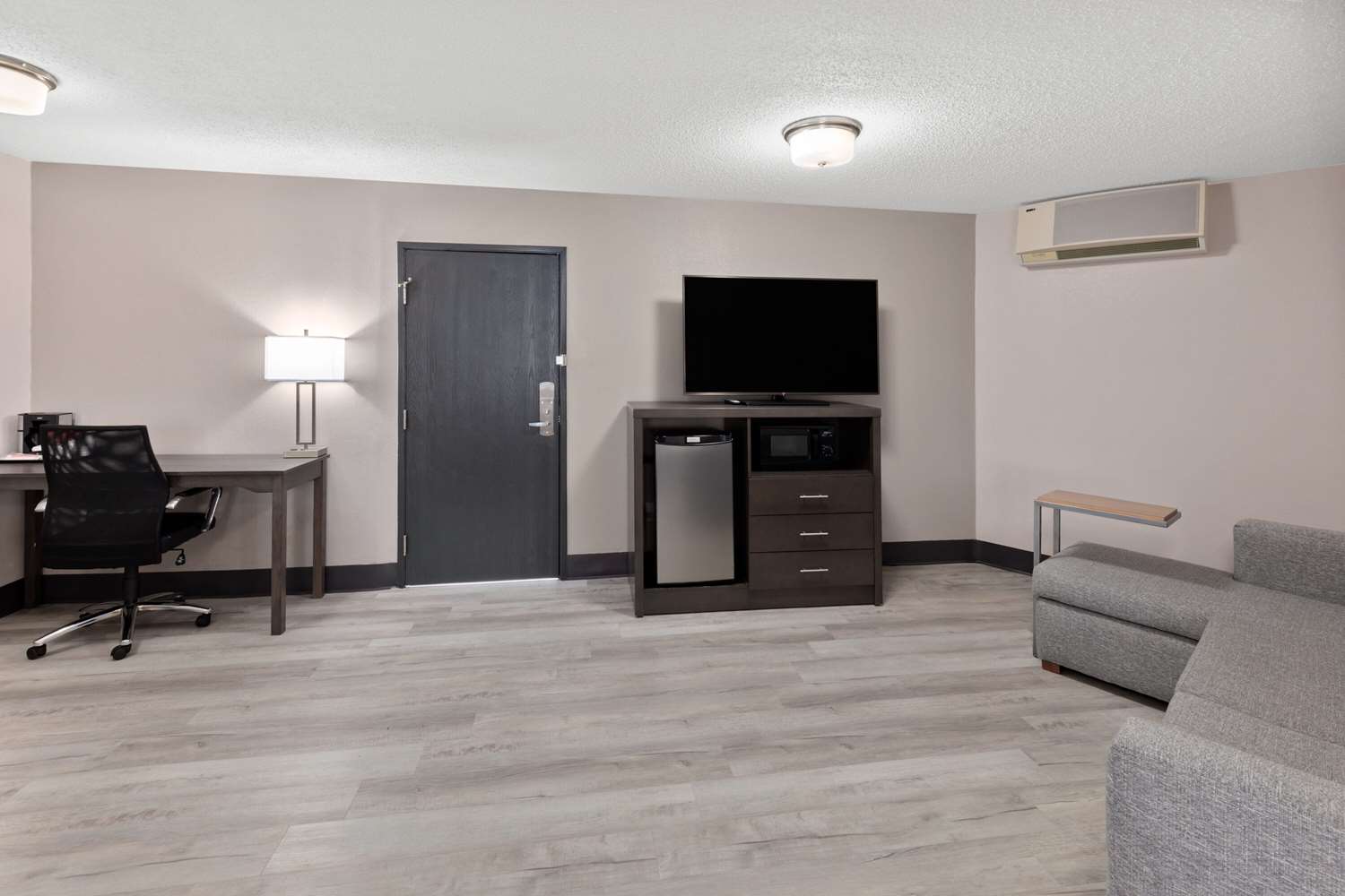 La Quinta Inn & Suites by Wyndham Goodlettsville - Nashville 25/58