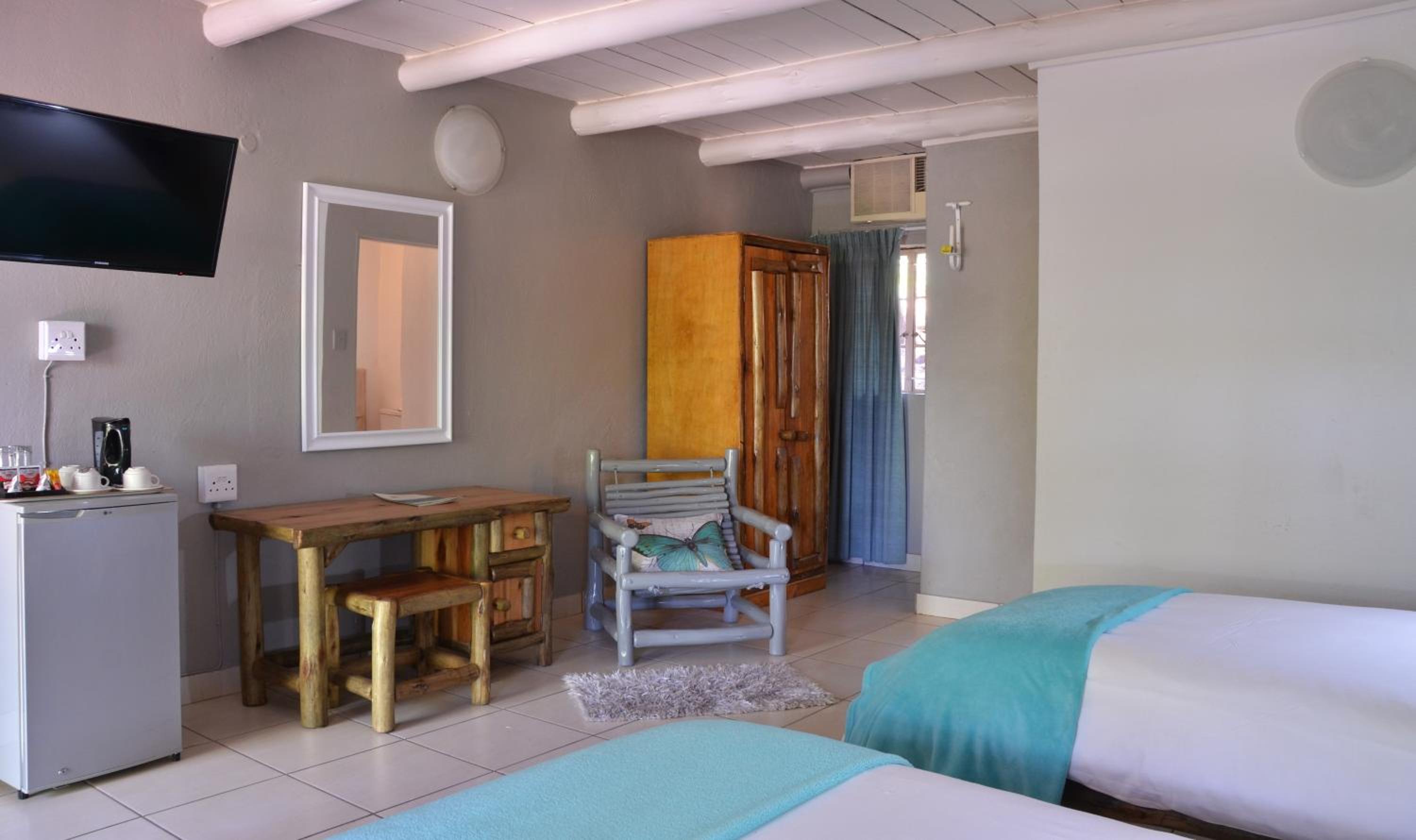 Ebundu Lodge 38/79