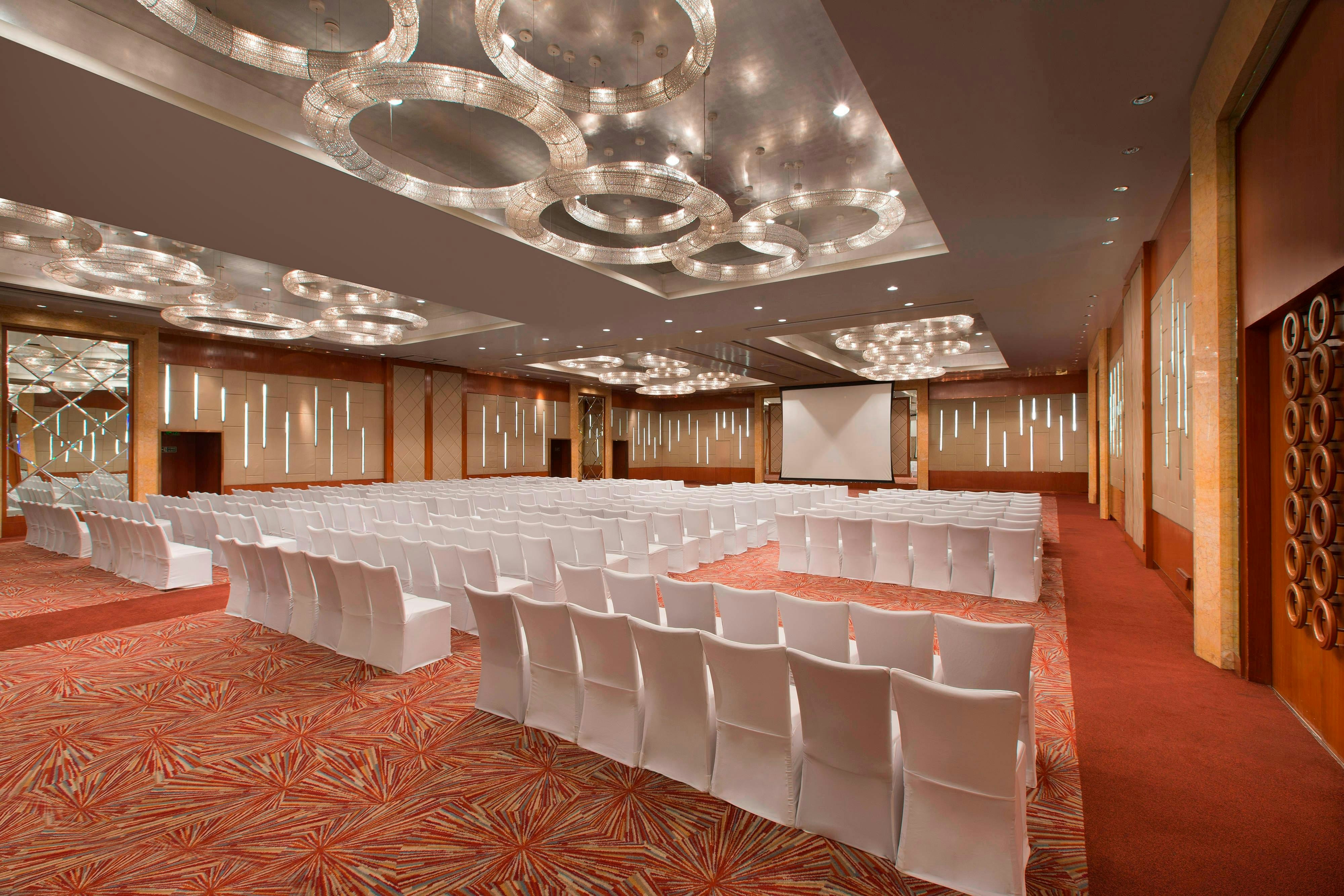 Sheraton Grand Bangalore Hotel At Brigade Gateway 10/67