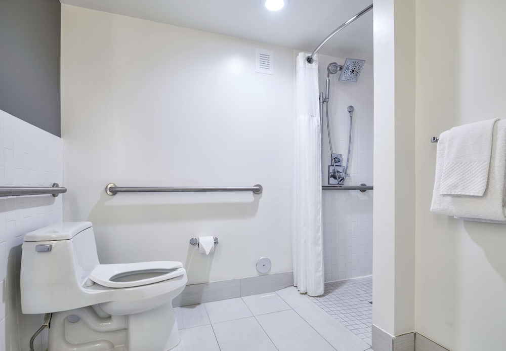 Bahia Mar Fort Lauderdale Beach a DoubleTree by Hilton Hotel 12/60