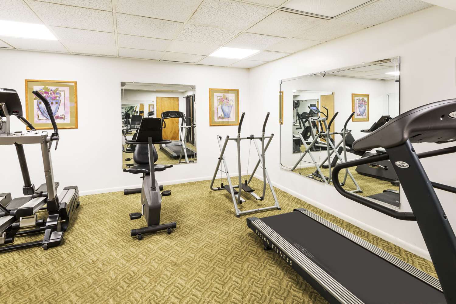 Days Inn by Wyndham Henrietta/Rochester Area 8/14