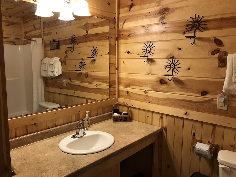 Nacoochee Valley Rentals 46/50