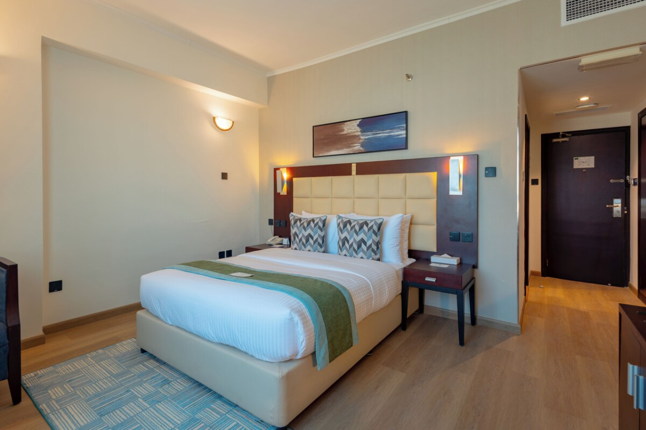 Grand Continent Hotel, Dubai 5/20