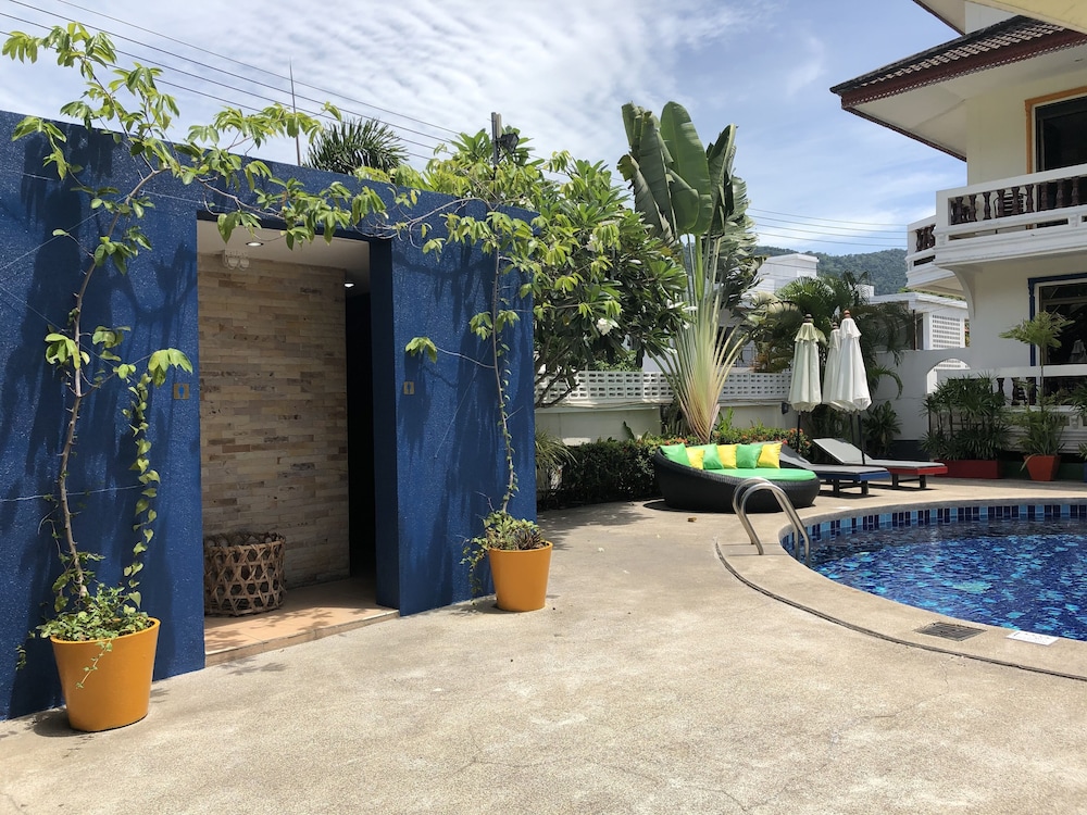 Tropical Palm Resort and Spa 29/31