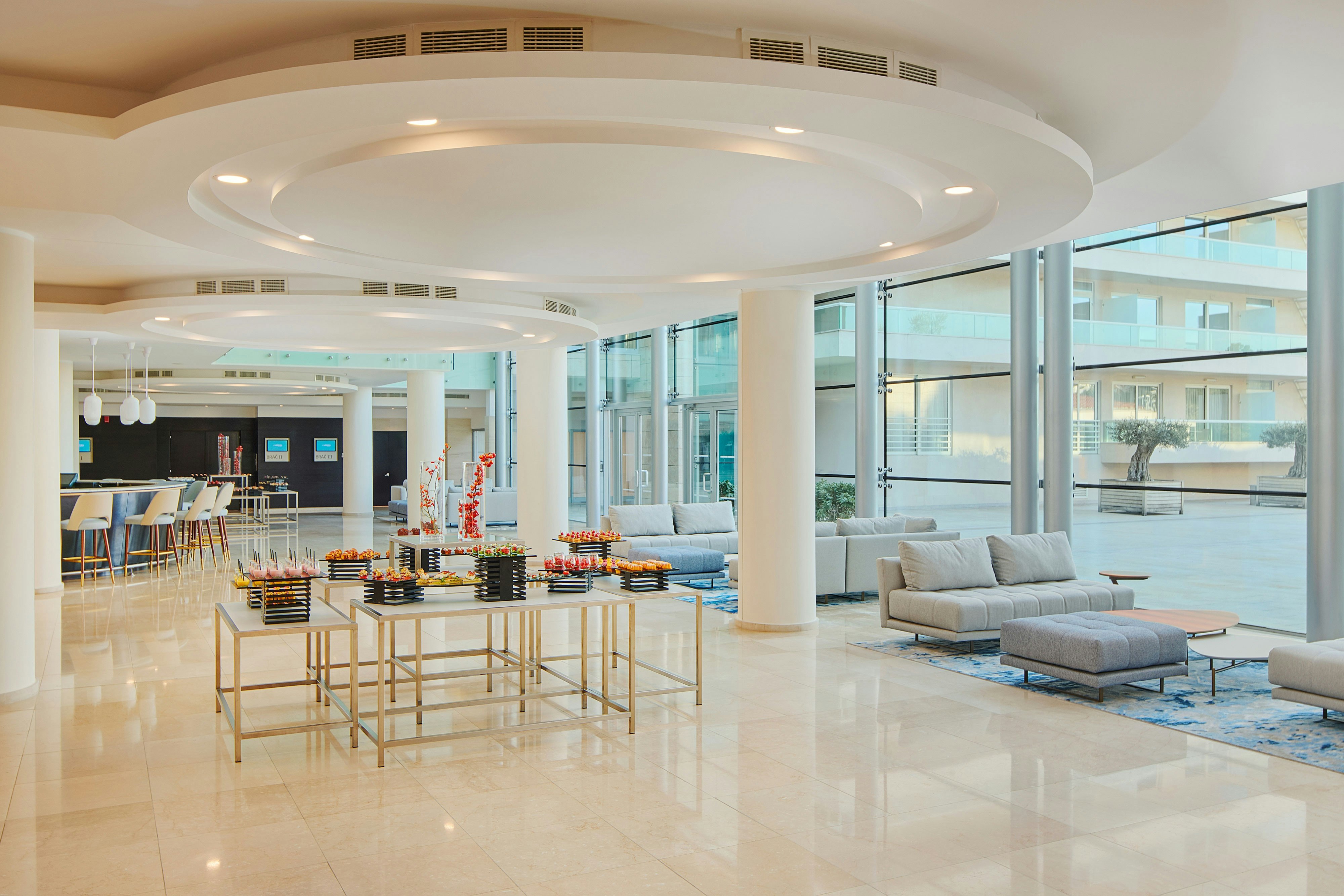 Le Meridien Lav 45/76