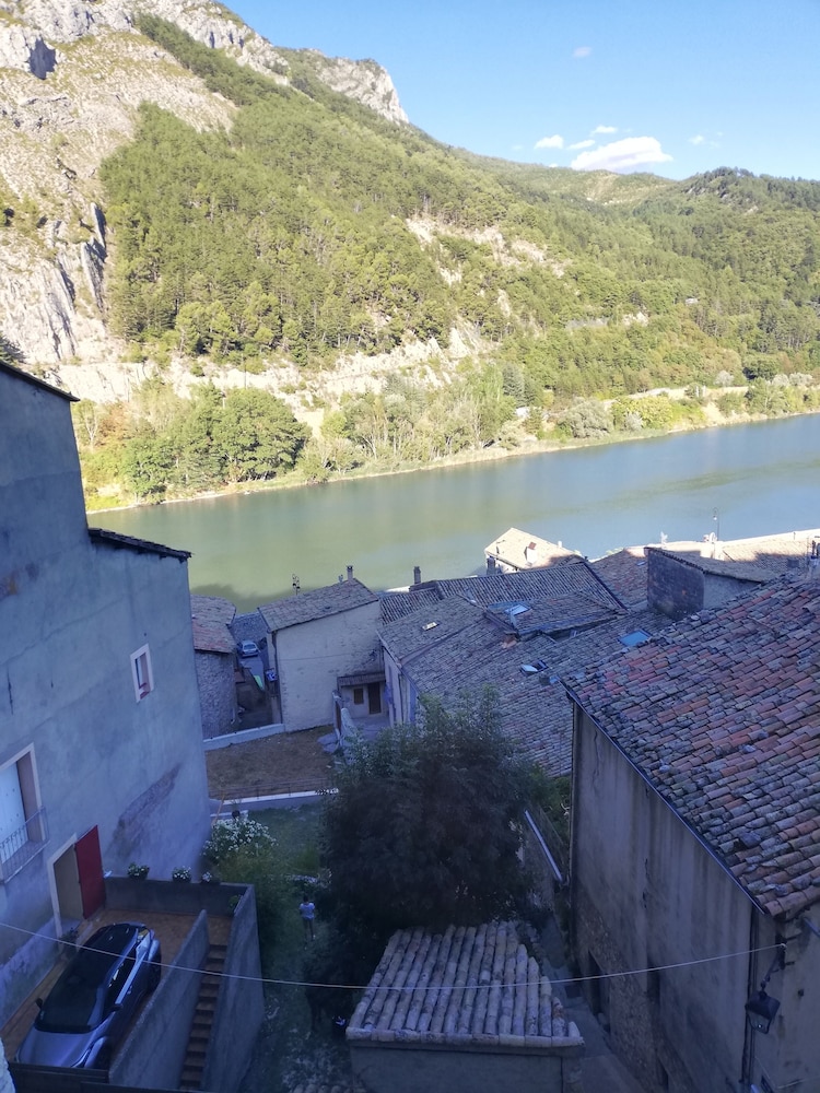 LA MAGNANERIE 40/50