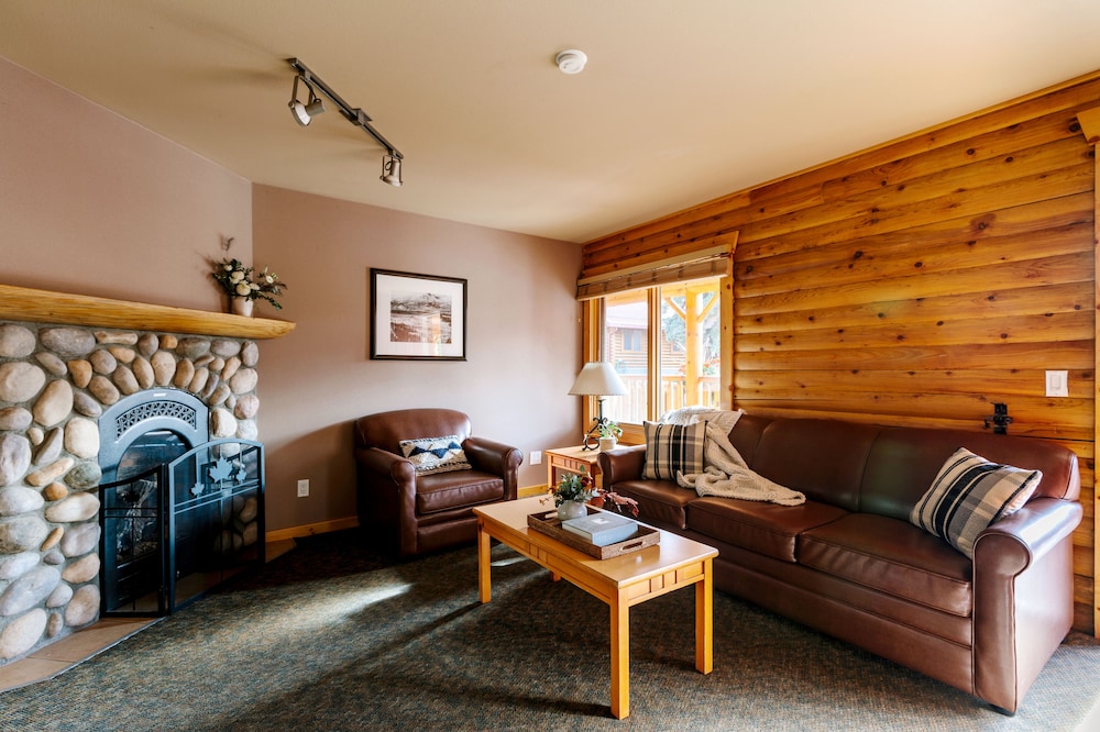 Miette Mountain Cabins 31/50