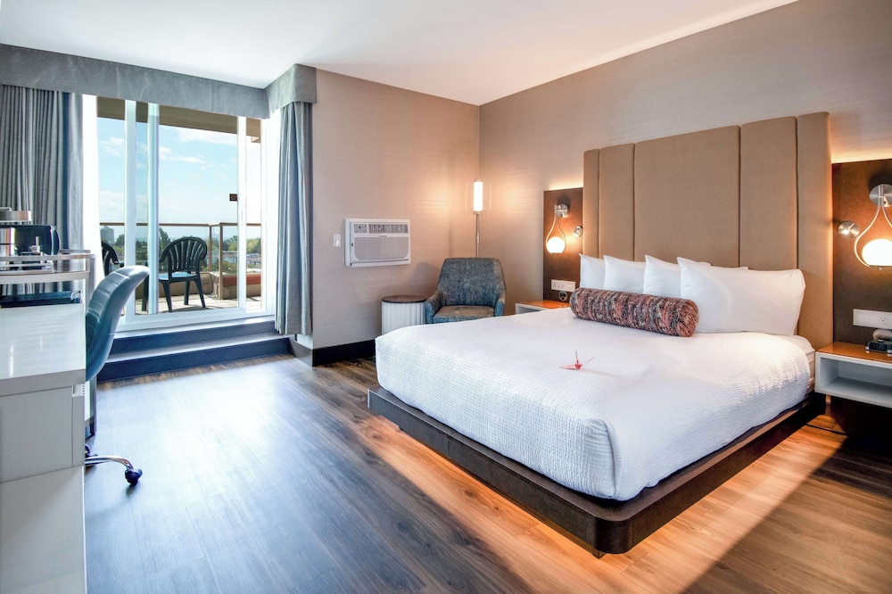 Coast Victoria Hotel Marina By Apa 11/49