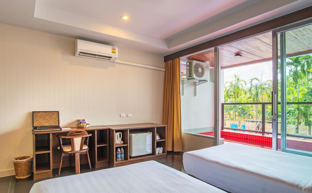 Lanta Sand Resort And Spa 33/71