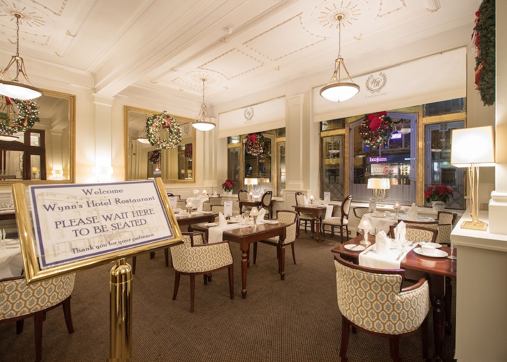 Wynns Hotel 21/33