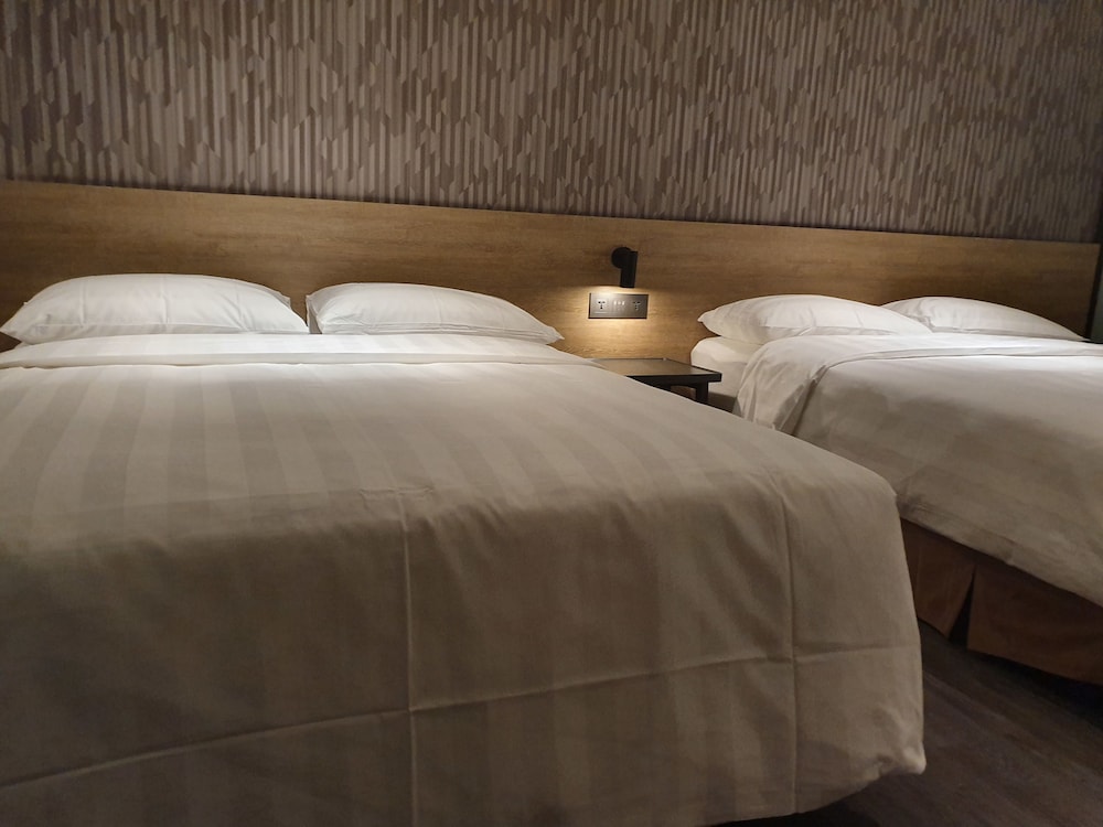 City Suites Taoyuan Station 26/50