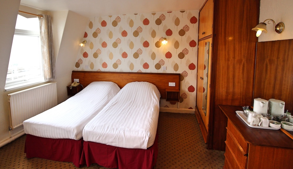 Headlands Hotel 20/50