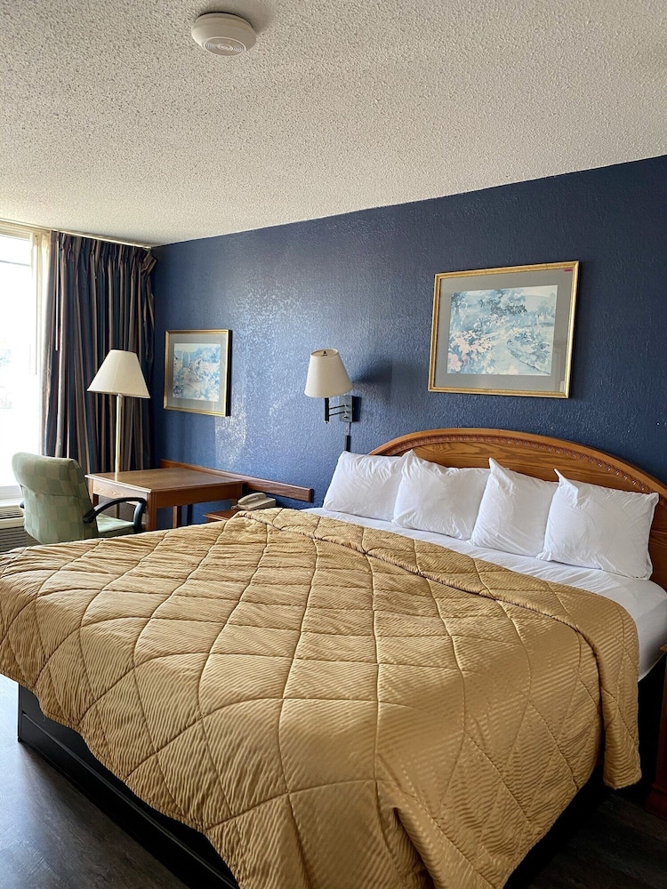Motel6 Marianna, FL 18/60