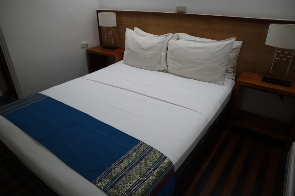 Domicilio Lorenzo Apartelle 20/71