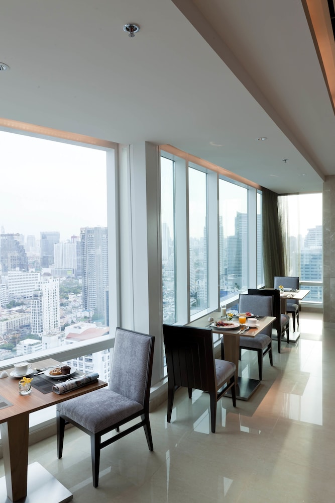 Eastin Grand Hotel Sathorn 30/50