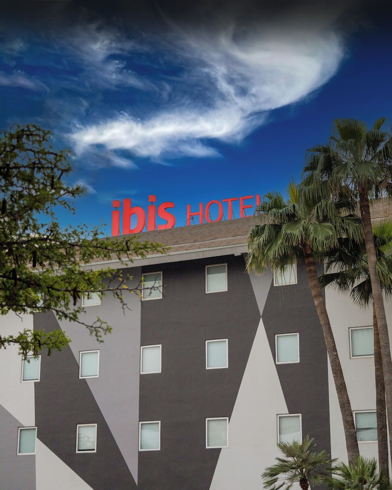 Ibis Monterrey Aeropuerto 1/50