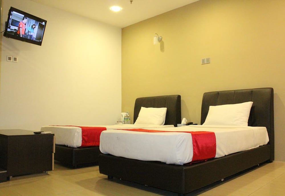 T Hotel Jalan Tar 16/45