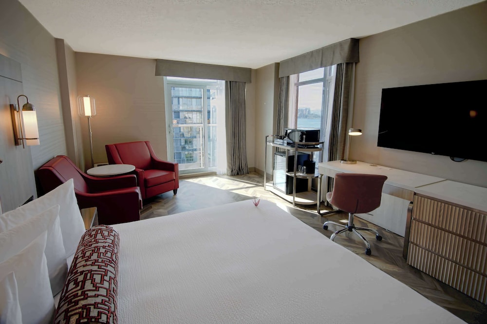 Coast, King Bed، Coast Victoria Hotel Marina By Apa 4/8