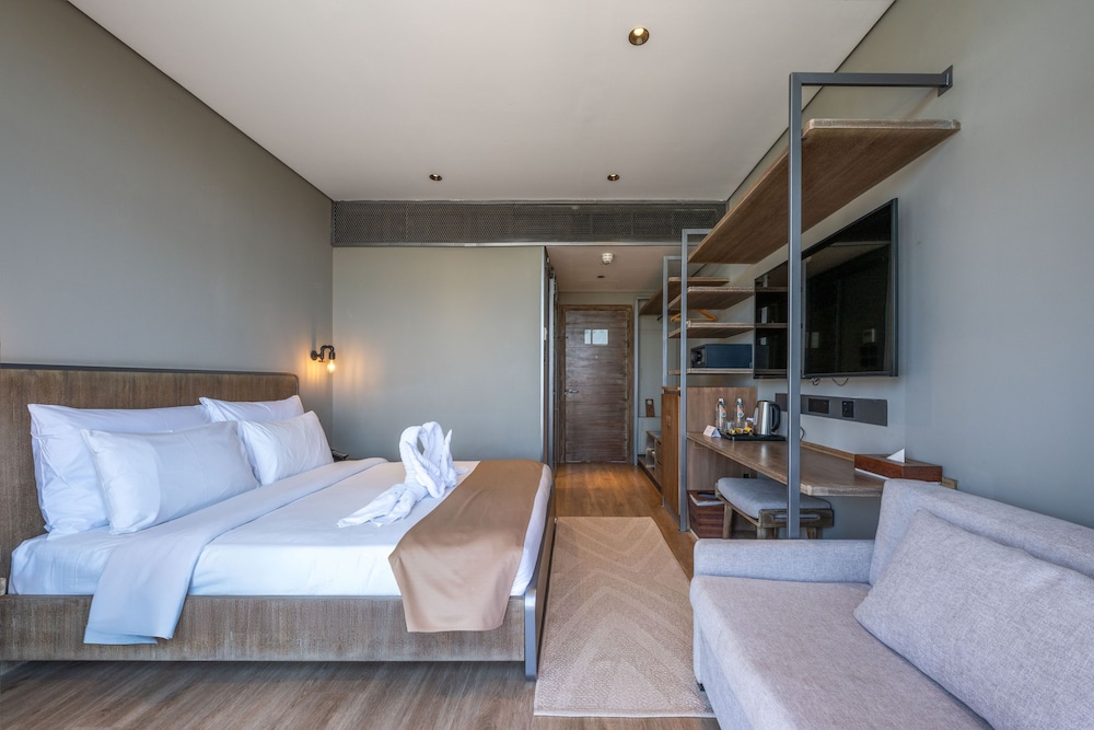 MOUNTAIN, DELUXE, LODGE