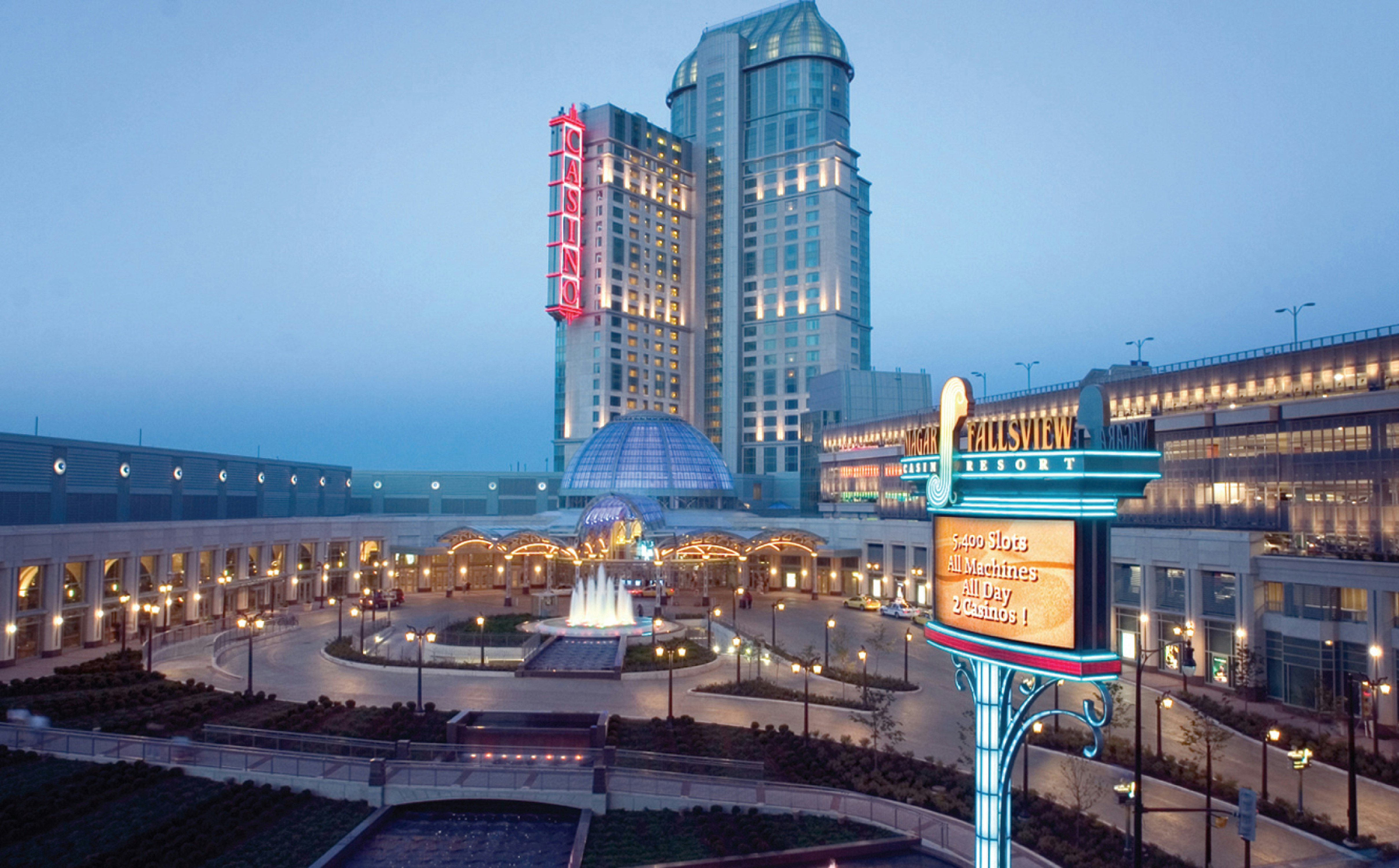 Hilton Niagara Falls/ Fallsview Hotel and Suites 49/49