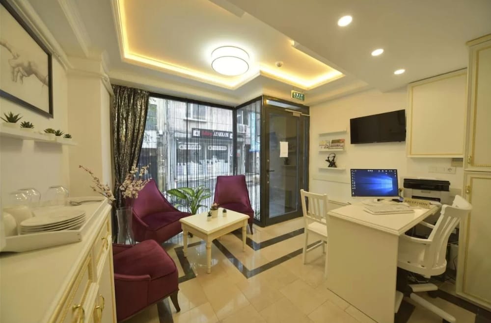 Lika Hotel 50/50