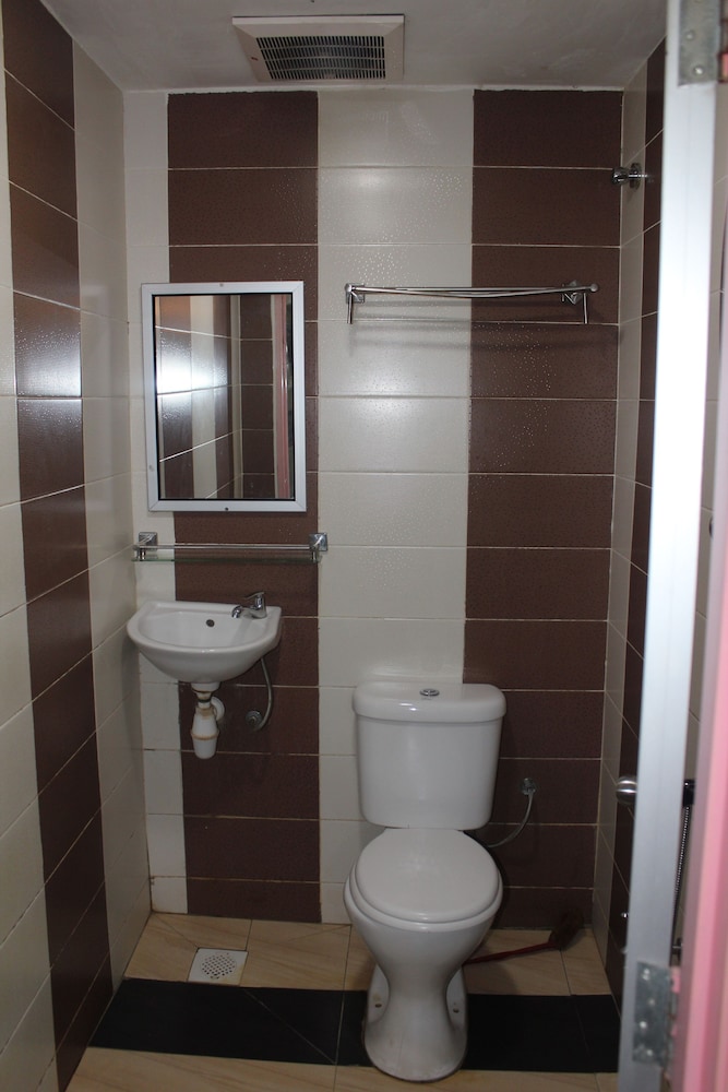 New Wave Hotel Melawati 13/50