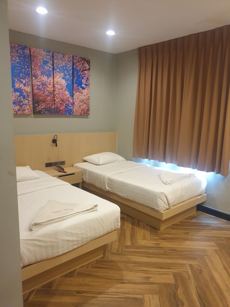 SAKURA SKY RESIDENCE 17/50