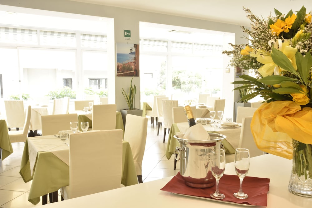 Hotel La Marina 35/63