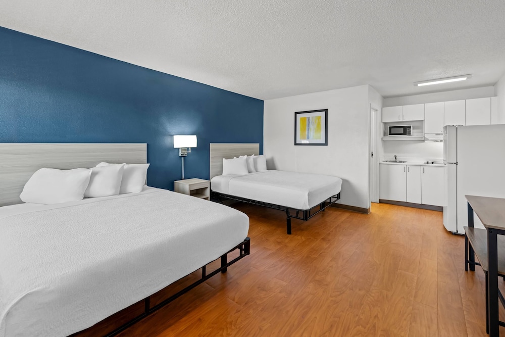 Birch Hill Suites Kansas City - Independence, Mo 6/24
