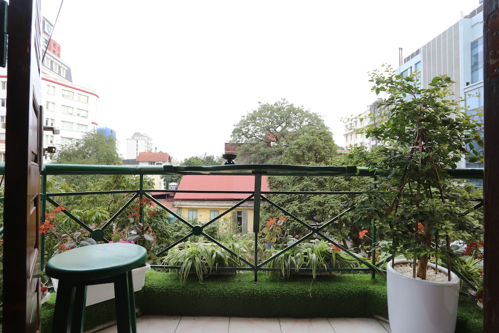 Tuti Lakeside Homestay 10/12