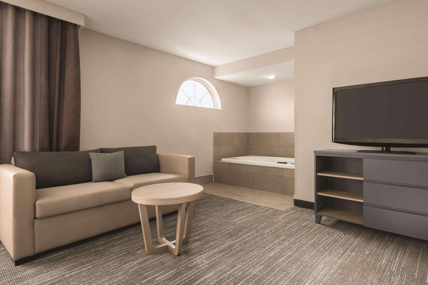 Country Inn & Suites By Radisson, Dubuque, IA 18/30