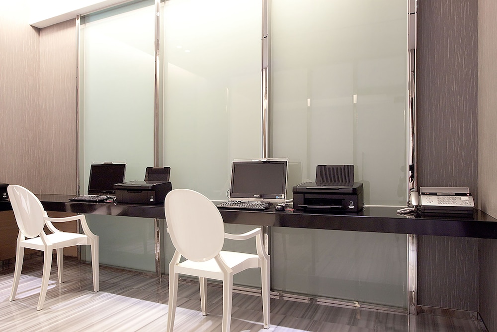 Royal Group Hotel -Chang Chien Branch 24/26