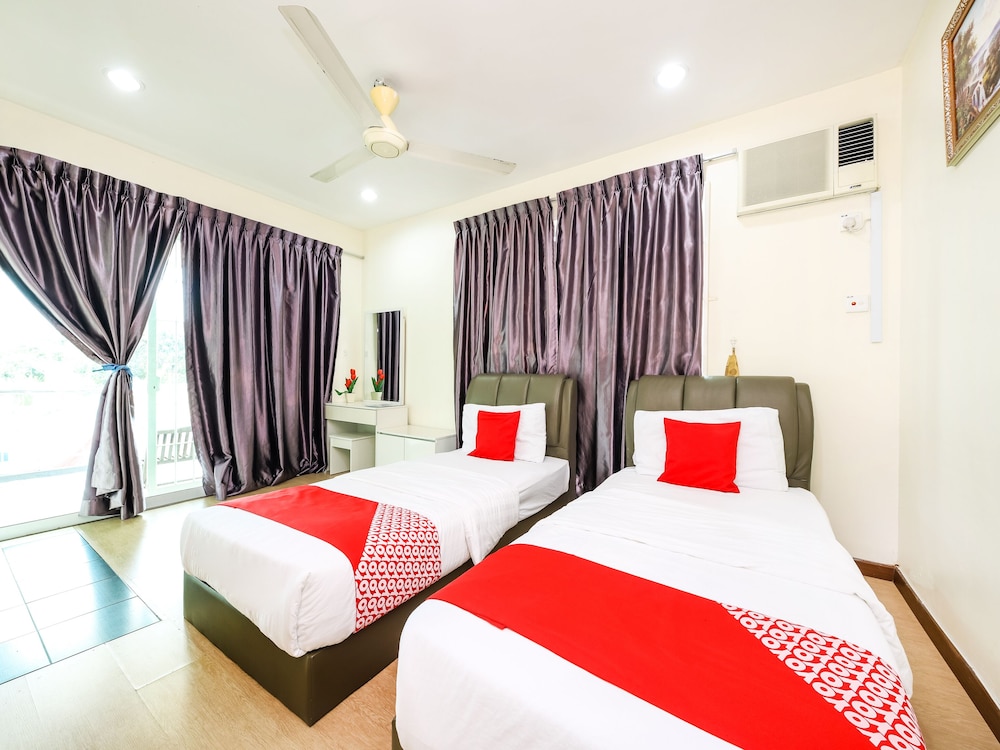 Borneo Inn 11/19