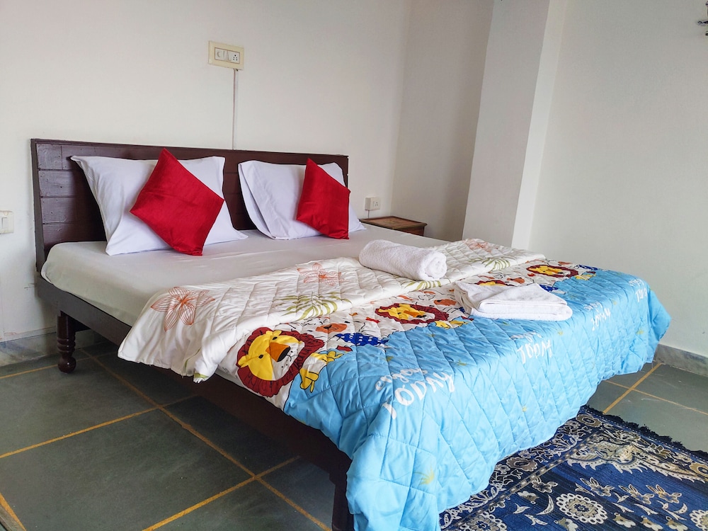Hotel Lake Ghat Palace، Udaipur 14/53