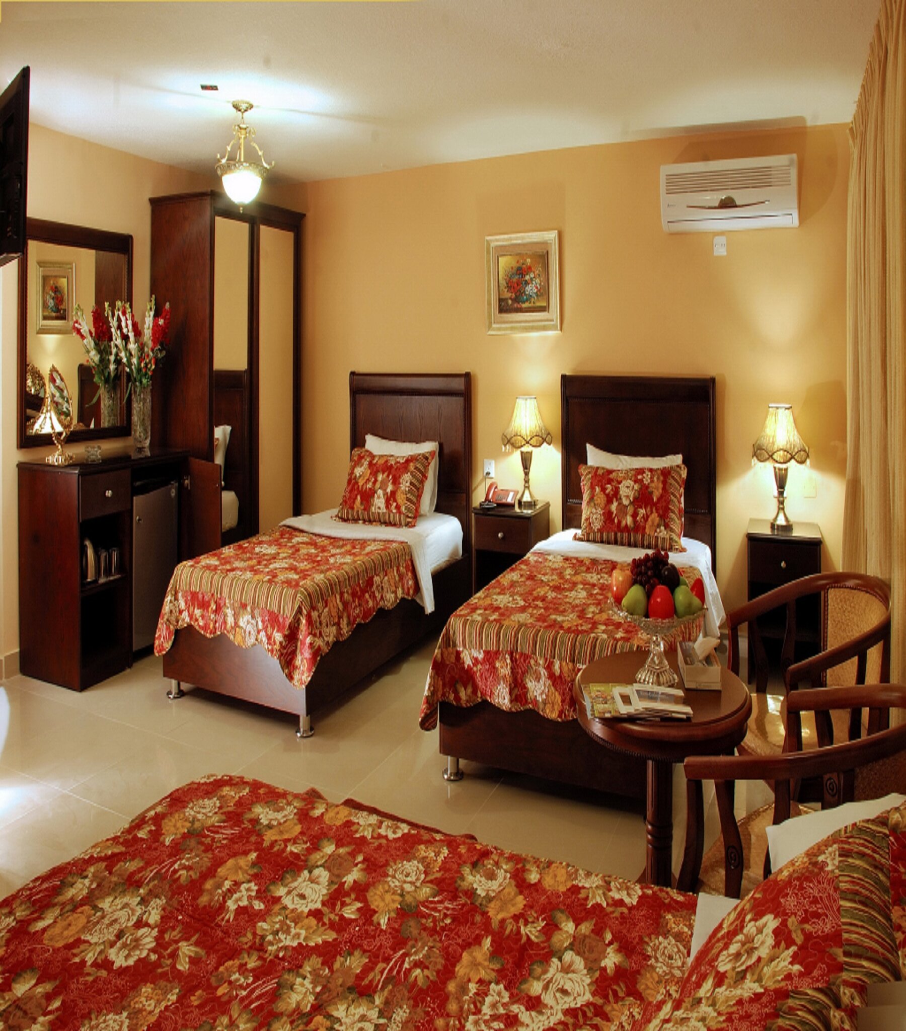 Jardaneh Hotel 8/15