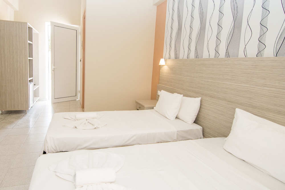 Room, Queen Bed, Annex