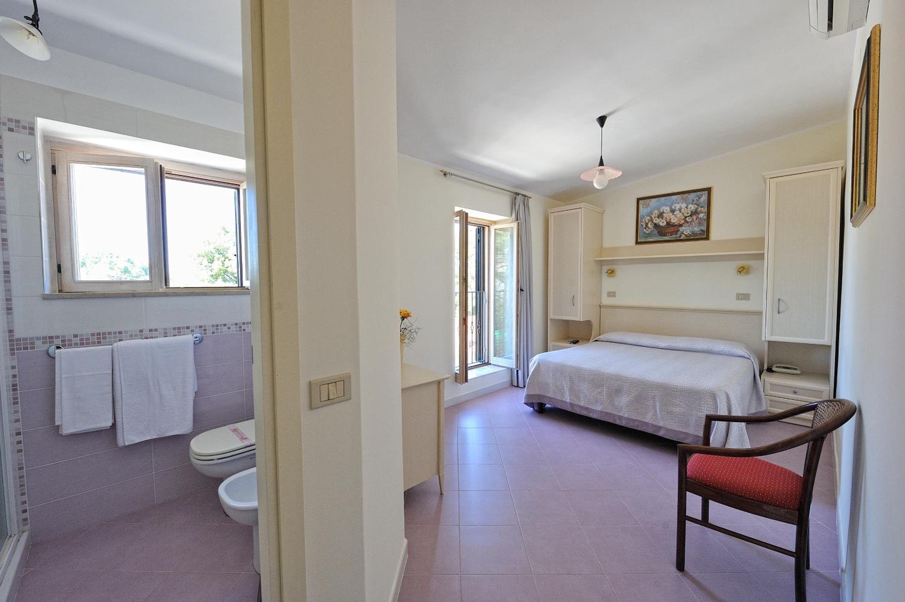 Room, Single