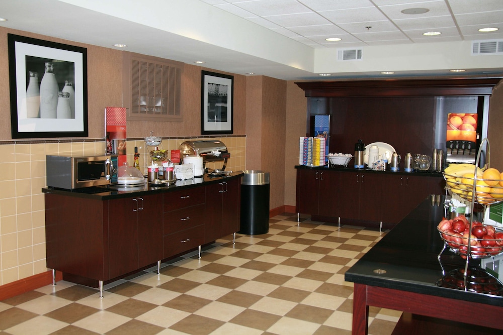 Hampton Inn Las Vegas North Speedway 34/44