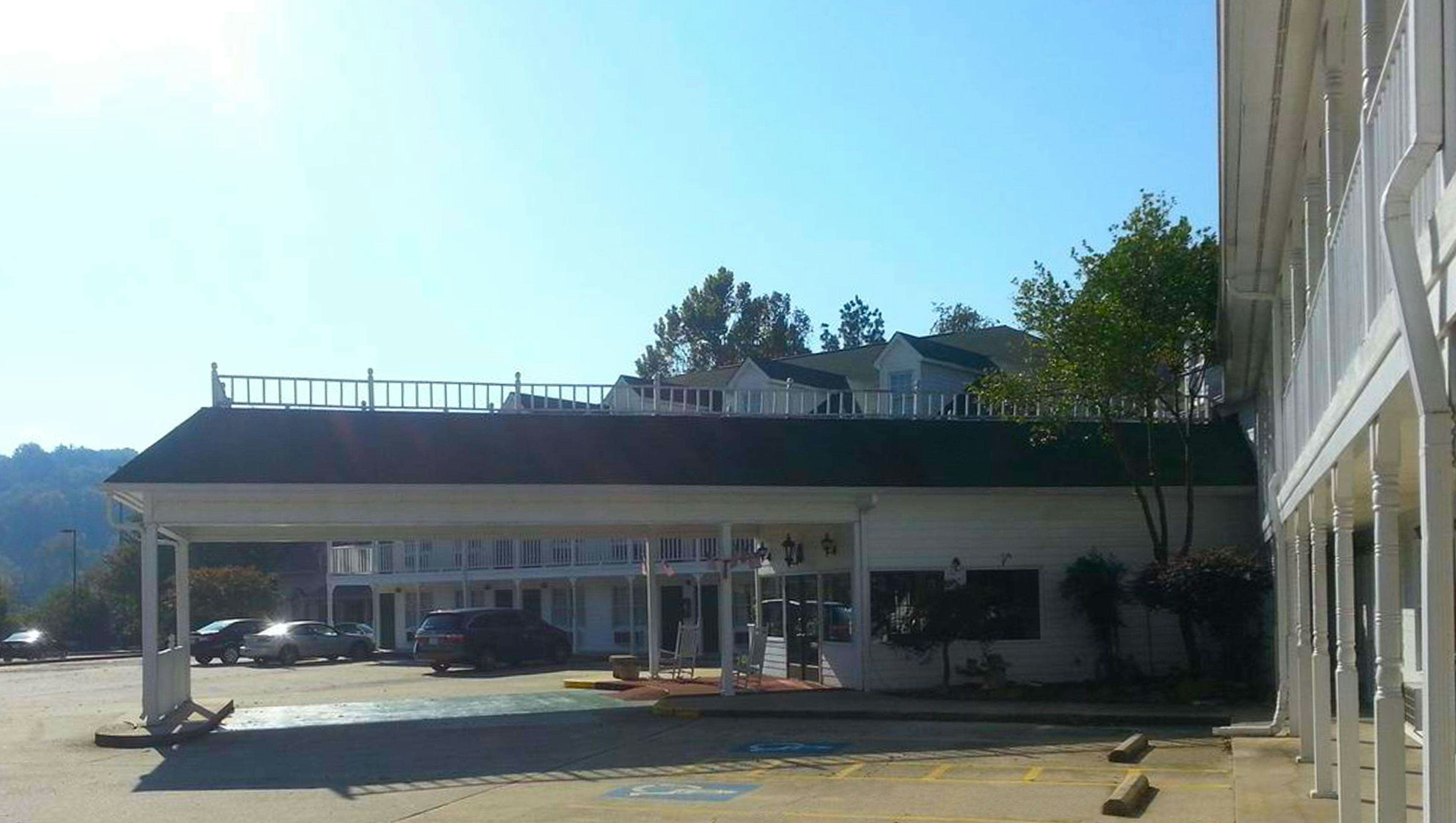 Stratford Motor Inn East Ellijay 6/44