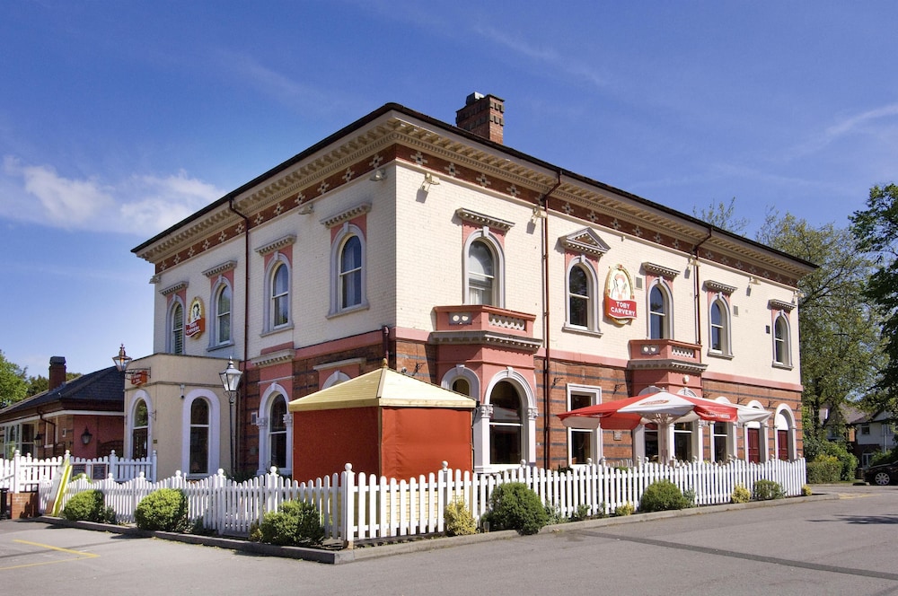 Premier Inn Birmingham South Hall Green 6/35