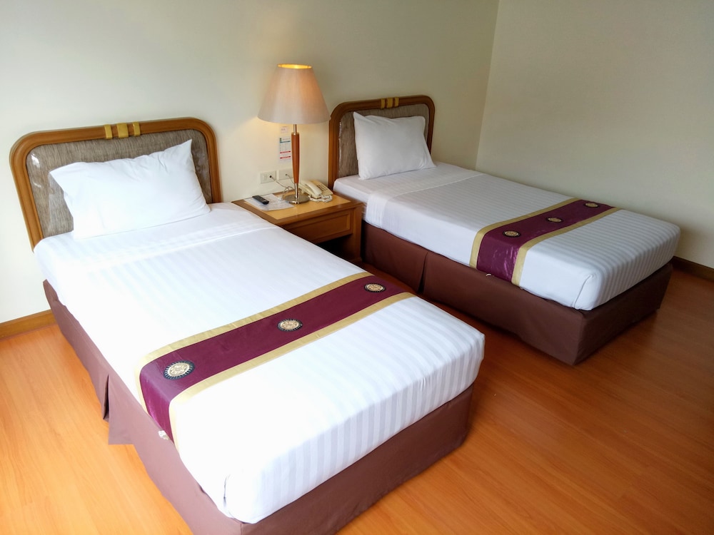 Grand Park Hotel 31/69