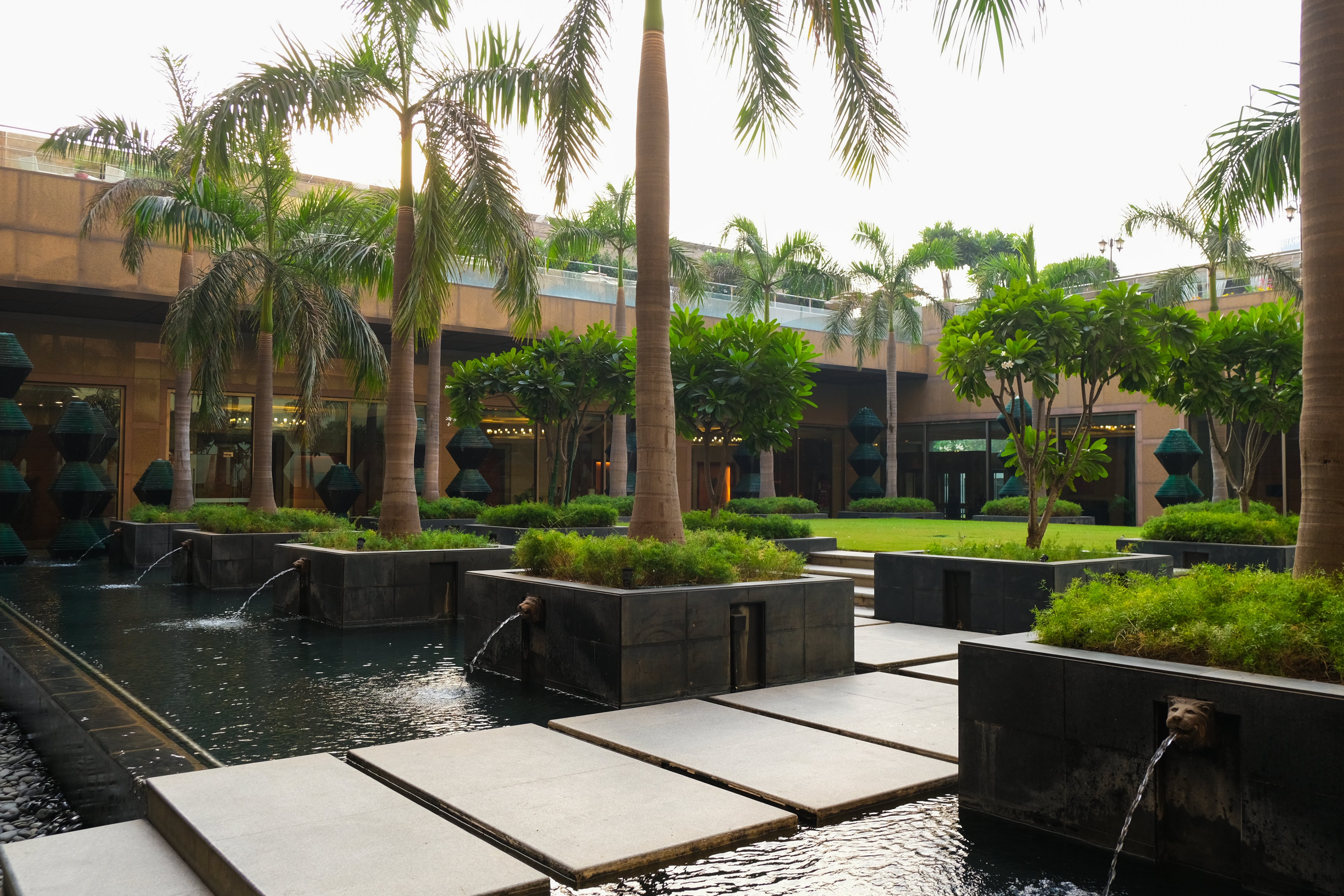 Crowne Plaza Gurgaon 77/82