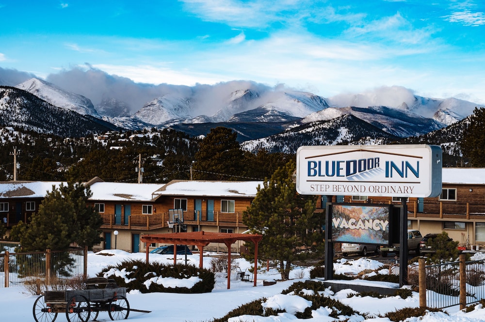 Blue Door Inn 1/50