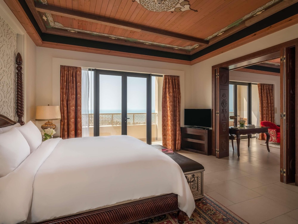 Sofitel Bahrain Zallaq Thalassa Sea and Spa 11/70