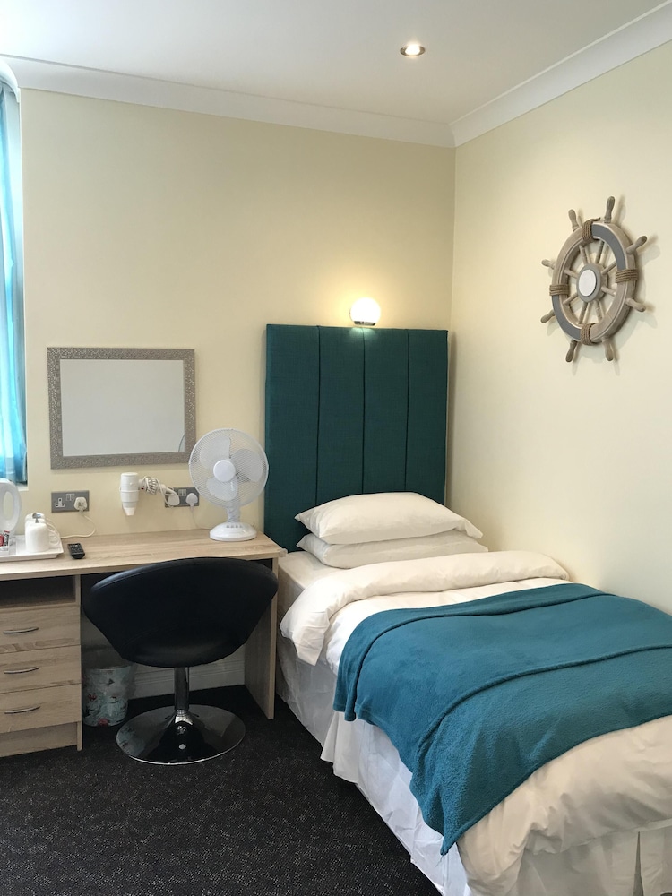Cassandra Guest House 21/65